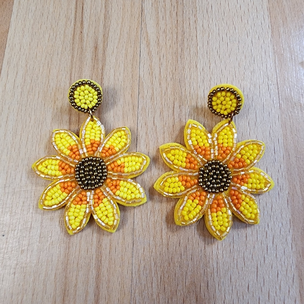 Sunflower Beaded Yellow Earrings Brand New